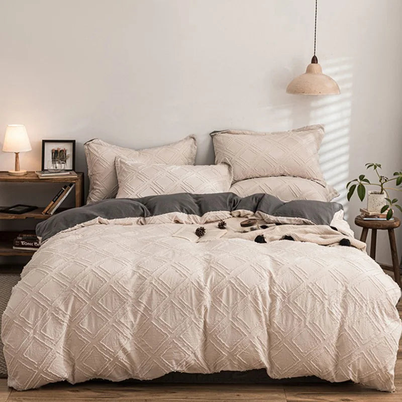 Firm & Solid Color Double-sided Three-dimensional Cut Flower 4pcs Set Bedding Quilts King Queen Size Soft Warm Wavy Grain Comforter Set