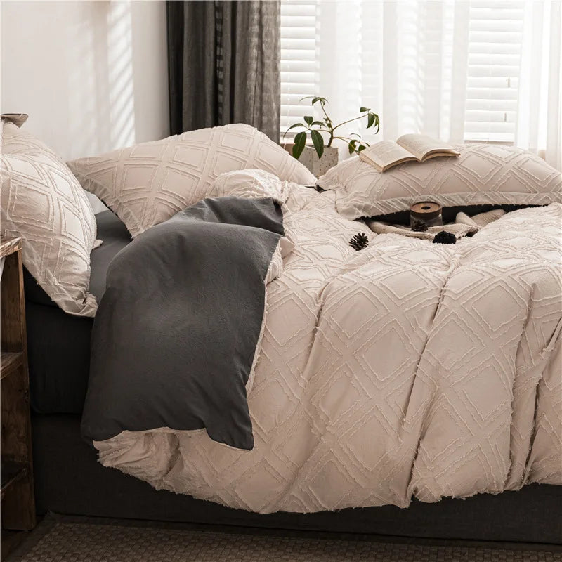 Firm & Solid Color Double-sided Three-dimensional Cut Flower 4pcs Set Bedding Quilts King Queen Size Soft Warm Wavy Grain Comforter Set