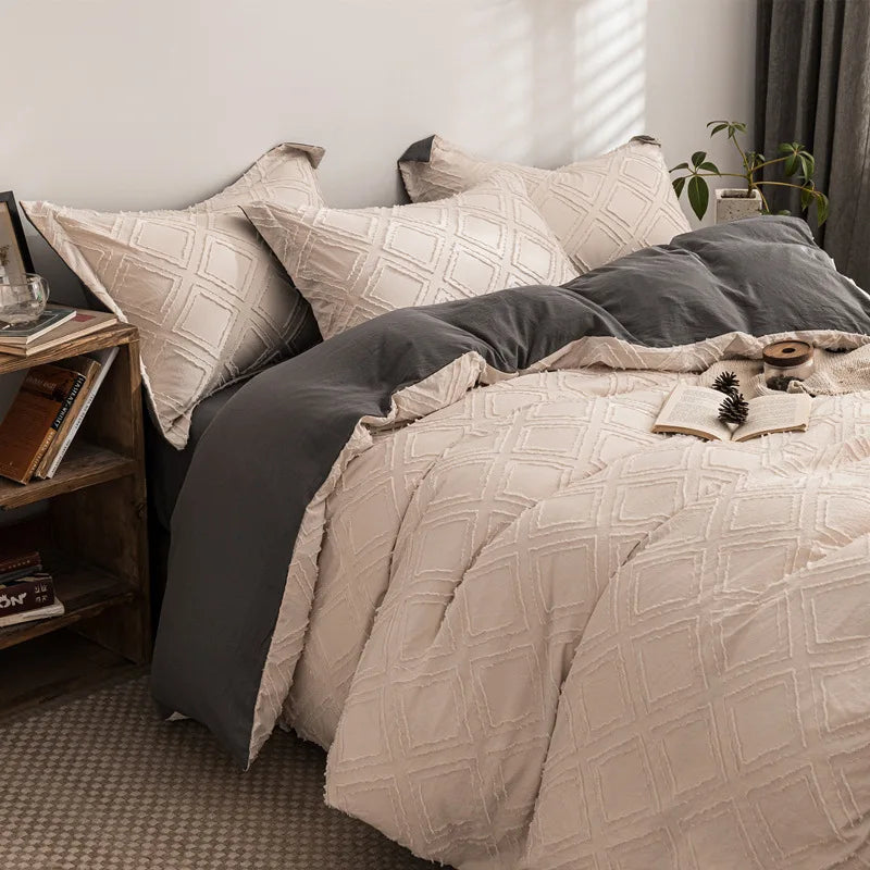 Firm & Solid Color Double-sided Three-dimensional Cut Flower 4pcs Set Bedding Quilts King Queen Size Soft Warm Wavy Grain Comforter Set