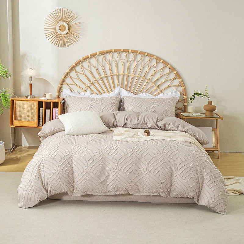 Smooth 3pcs Cutting flower Bedding Set with Zip Closure - Polyester, All-Season Comforter Set (Comforter & Pillow Shams Not Included)